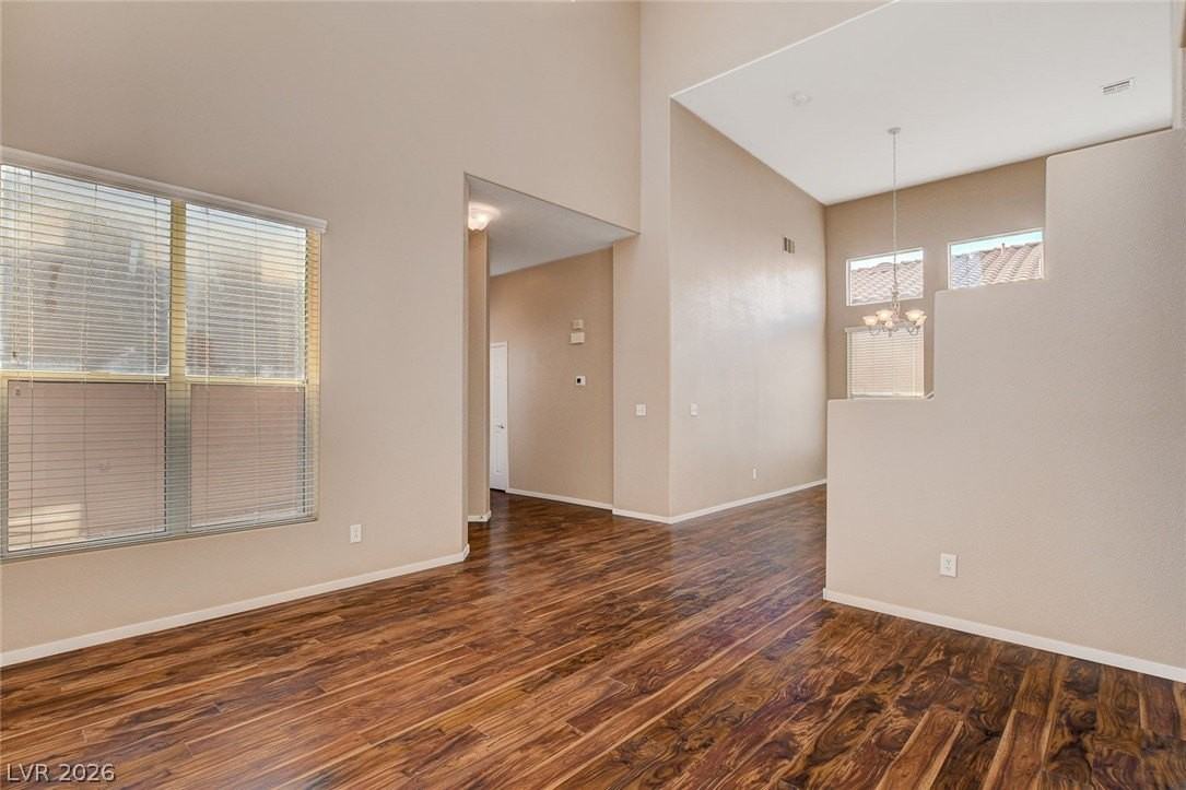 128 Staten Island Ave - Photo 7 of 50