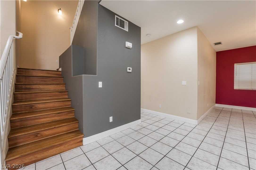 2462 Silver Blossom Ln - Photo 7 of 38