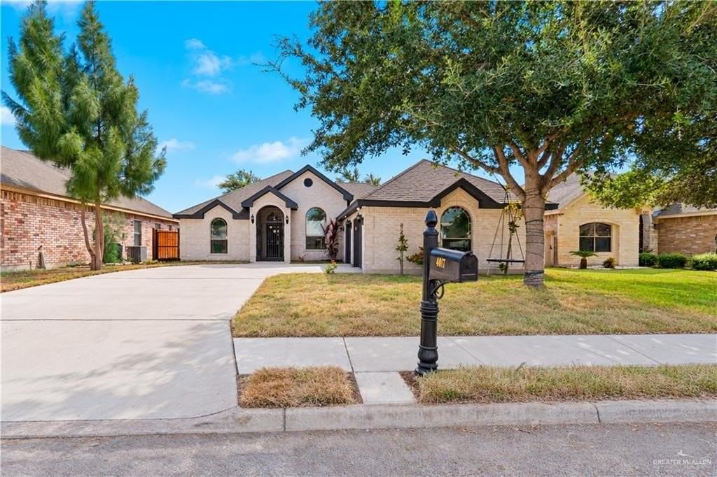 4017 San Angelo - Photo 2 of 26