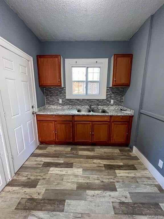 14318 Kilbourne St - Photo 7 of 13