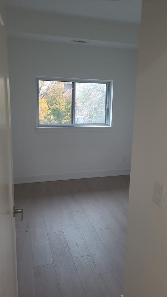 48 Wellington Street #205 - Photo 4 of 9