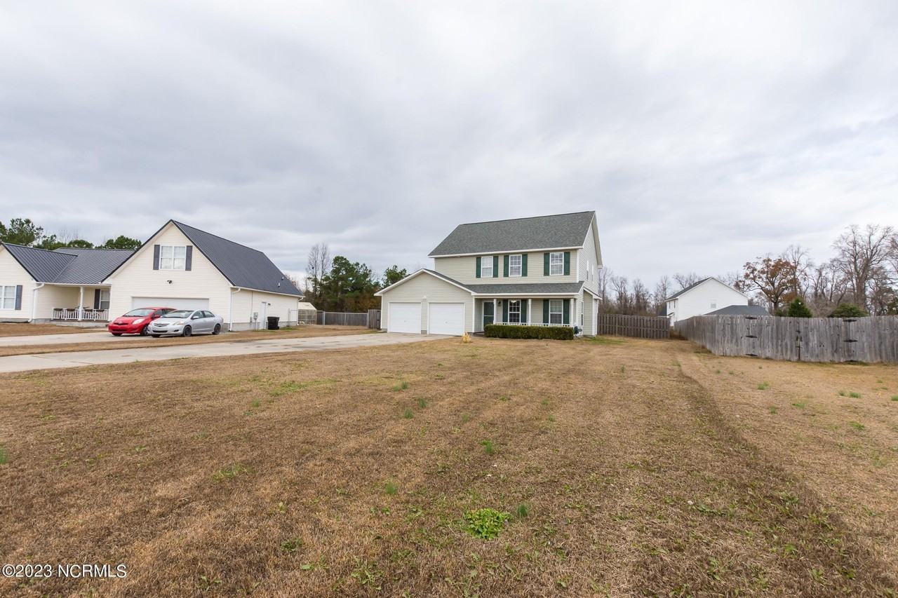 116 Croaker Ln - Photo 2 of 48