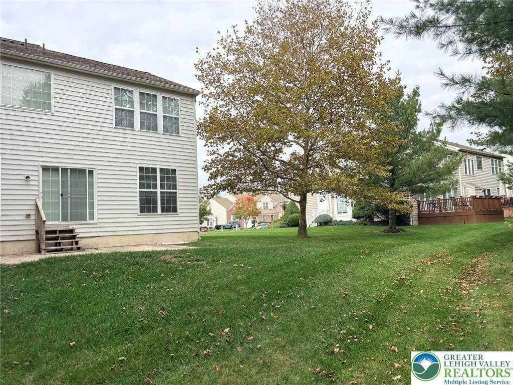 5280 High Vista Dr - Photo 3 of 30
