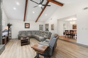 featured image of 110 Forest Cir