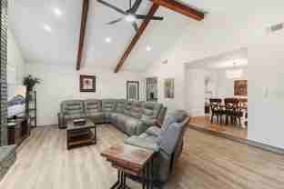 110 Forest Cir - Photo 1 of 1