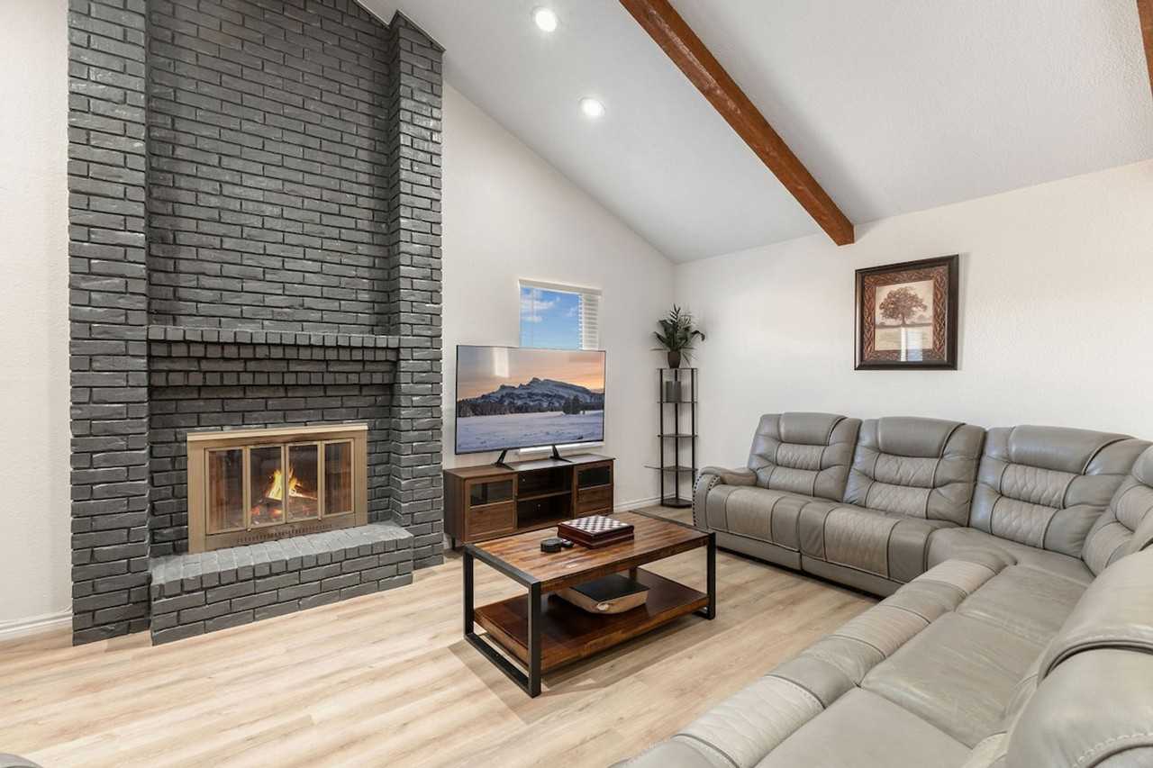 110 Forest Cir #1630308P - Photo 5 of 30