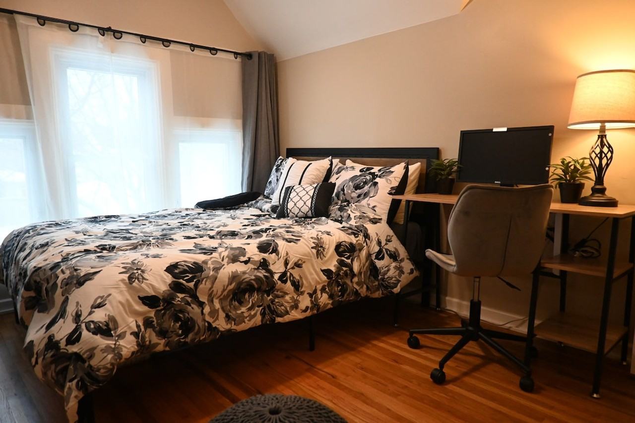 2227 Fillmore St Ne #1635306P - Photo 6 of 50