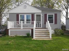 featured image of 142 Monica Dr