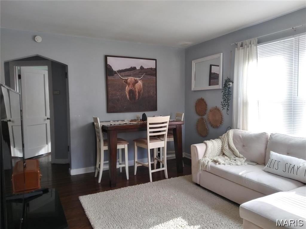 142 Monica Dr - Photo 2 of 11