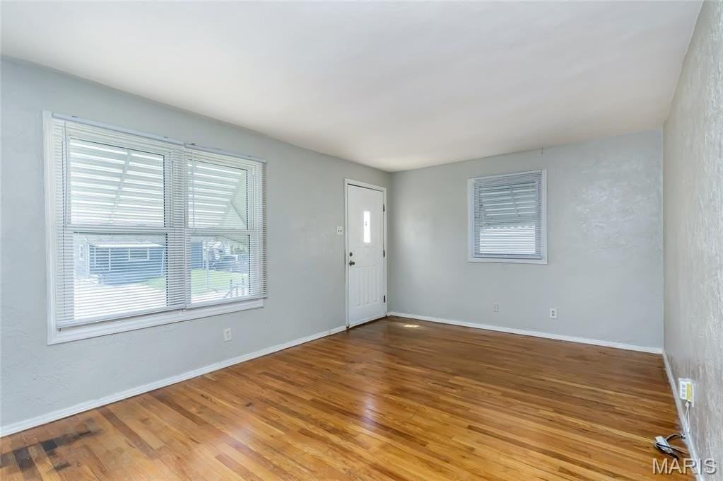 3619 Steins St - Photo 4 of 21