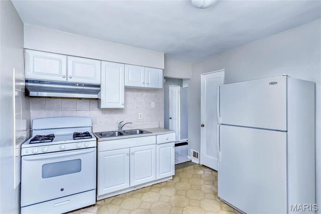 3619 Steins St - Photo 5 of 21