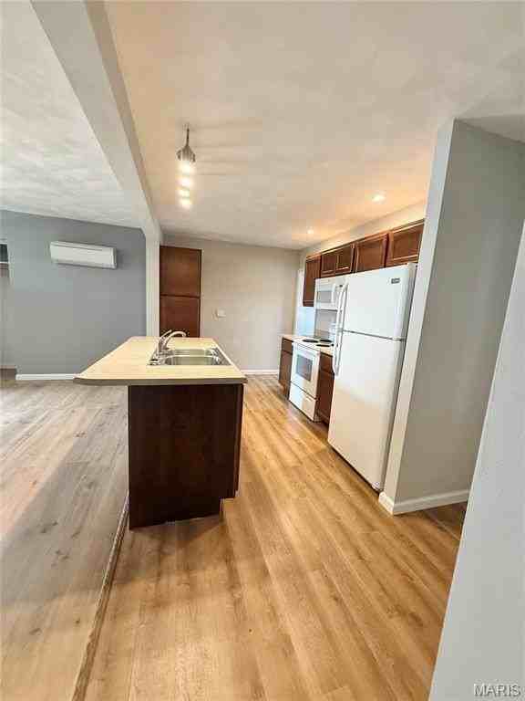 106 S High St #C - Photo 5 of 15