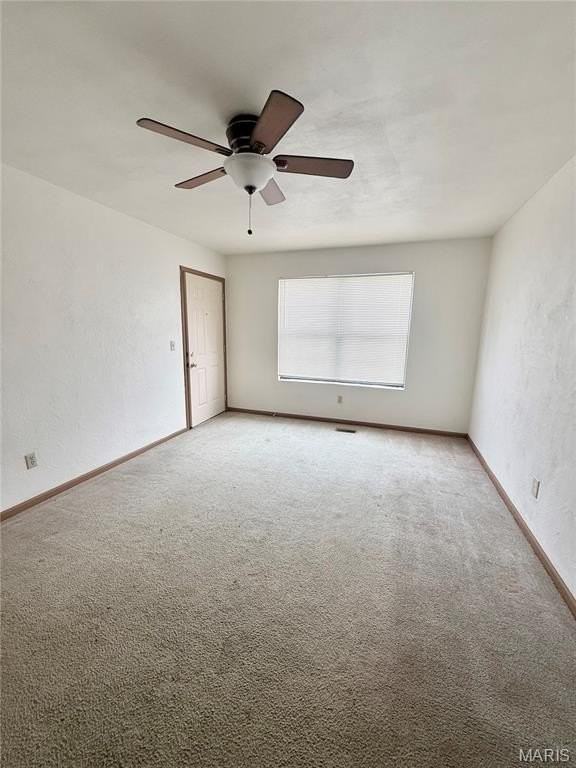 903 Georgetowne Dr - Photo 3 of 12