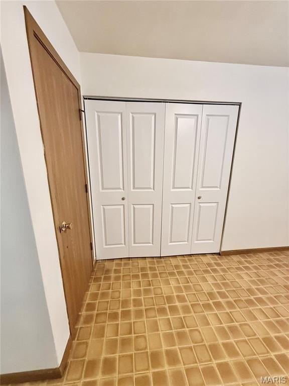 903 Georgetowne Dr - Photo 6 of 12