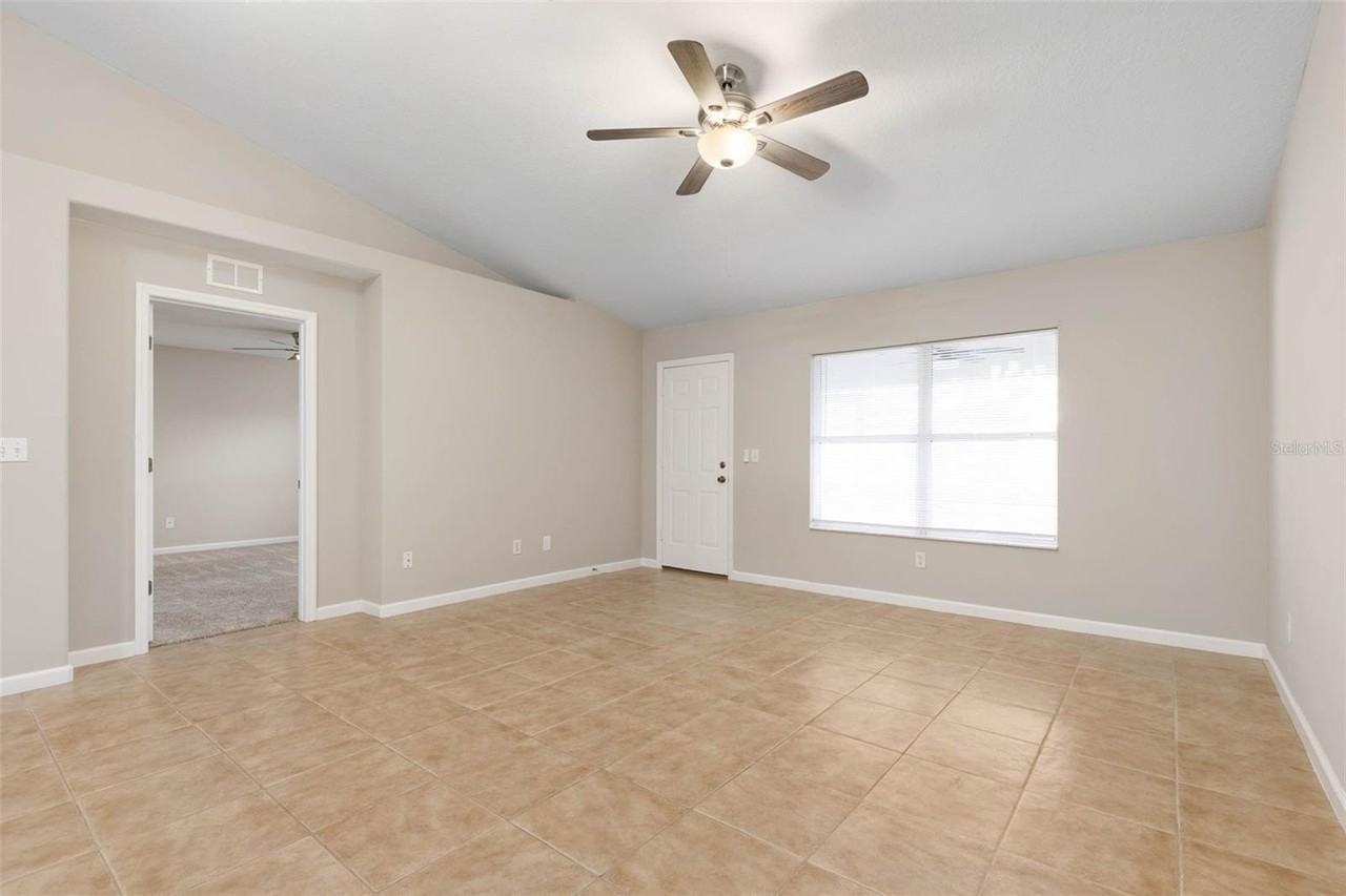 17 Louvet Ln #A - Photo 3 of 38