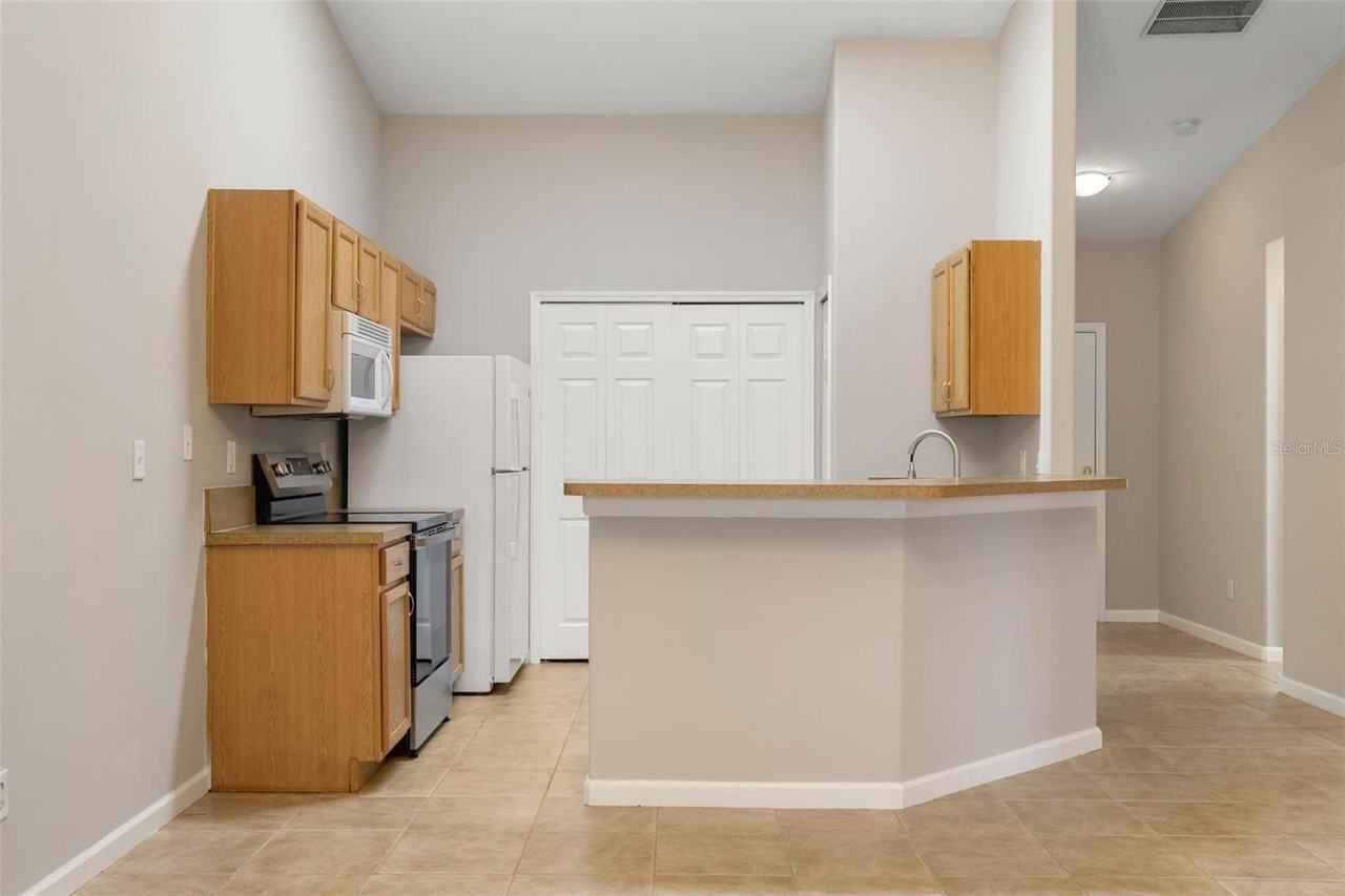 17 Louvet Ln #A - Photo 5 of 38