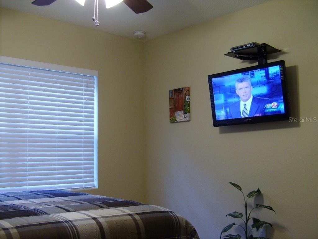 2500 Harrison Ave - Photo 4 of 15