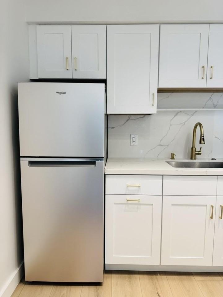 1762 Fitzgerald Ave - Photo 3 of 13