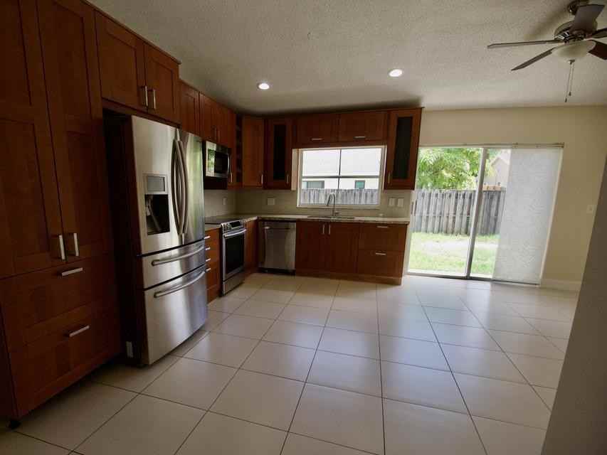 9471 Northwest 52nd Street - Photo 2 of 6