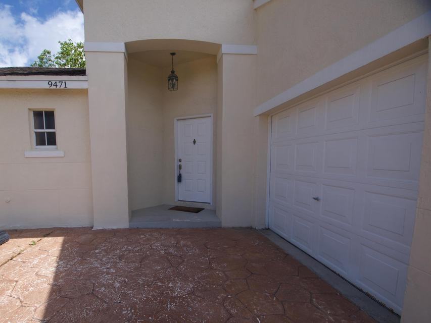 9471 Northwest 52nd Street - Photo 4 of 6