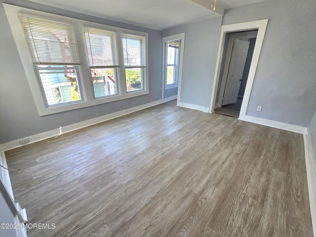 513 Sewall Ave #2 - Photo 7 of 10