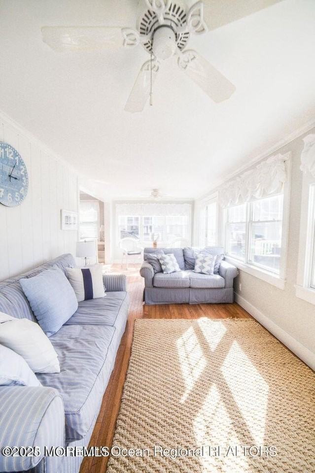 413 Main Ave - Photo 2 of 13