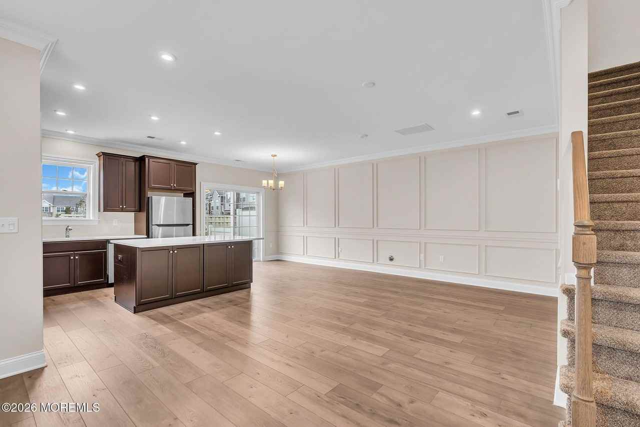 20 Theater Dr - Photo 4 of 41