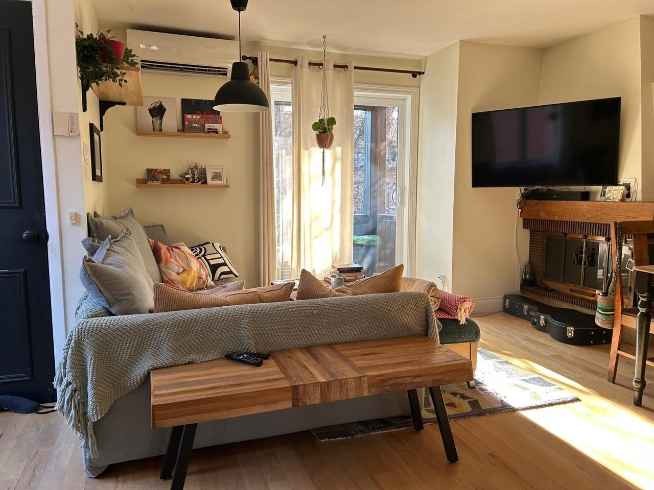 5897 Rue Desaulniers - Photo 3 of 11