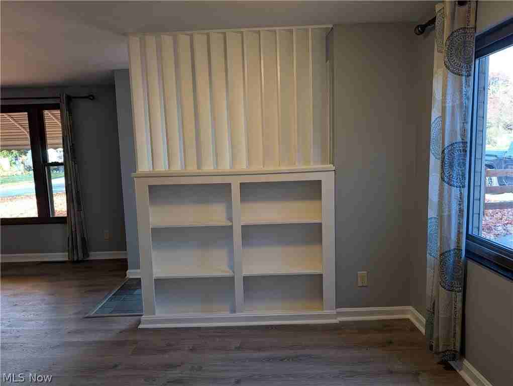 647 Longmere Dr - Photo 7 of 50