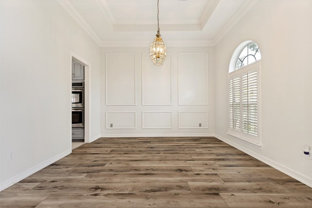 2721 Gold Rush Ln - Photo 6 of 35