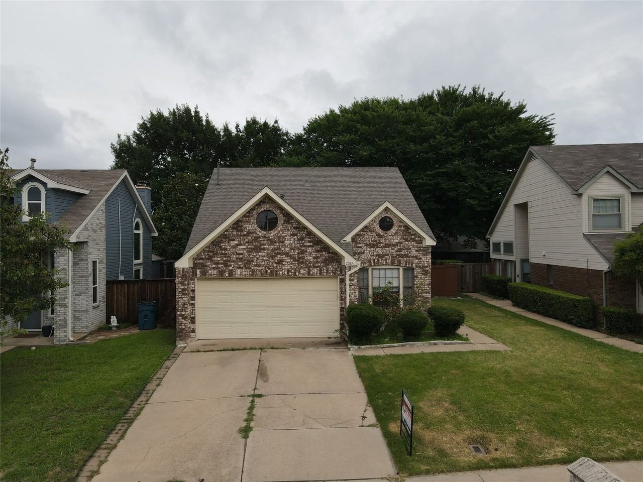 2083 Sundance Ct - Photo 2 of 37