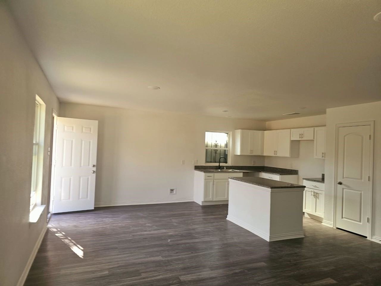 1208 E Daggett Ave - Photo 6 of 16