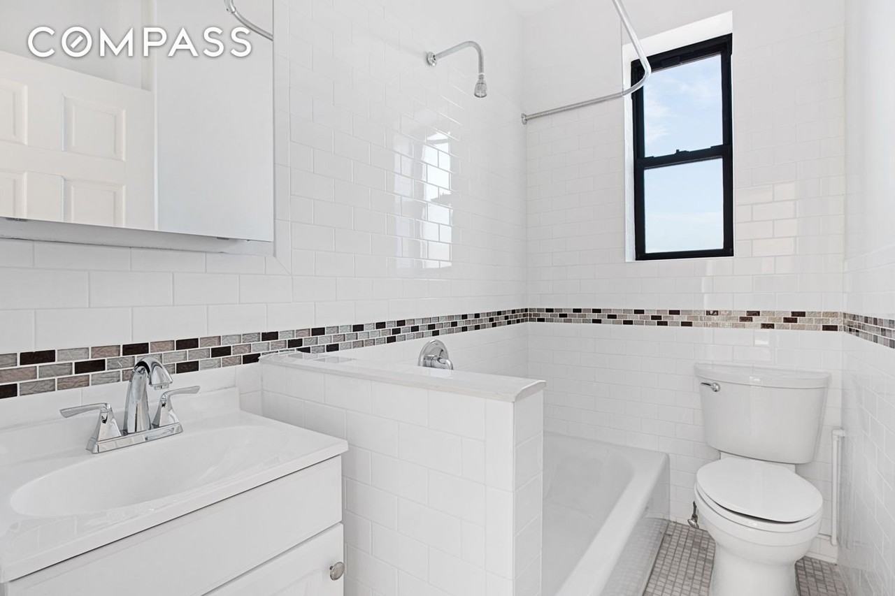 235 E 2nd St #B4 - Photo 4 of 5