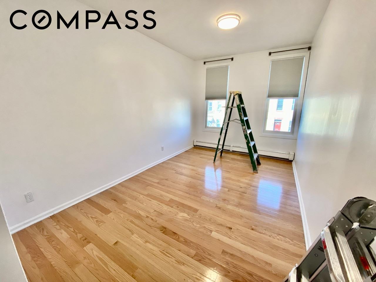 210 29th St #3 - Photo 7 of 10