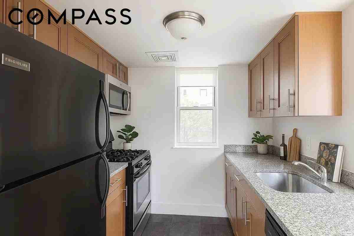 200 Schermerhorn St #504 - Photo 3 of 7