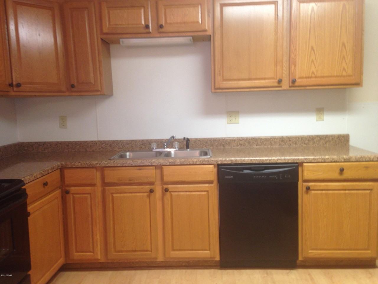 3105 W Willow St - Photo 5 of 19