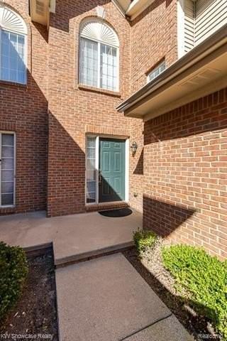521 James Cir - Photo 2 of 24