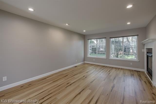 521 James Cir - Photo 5 of 24