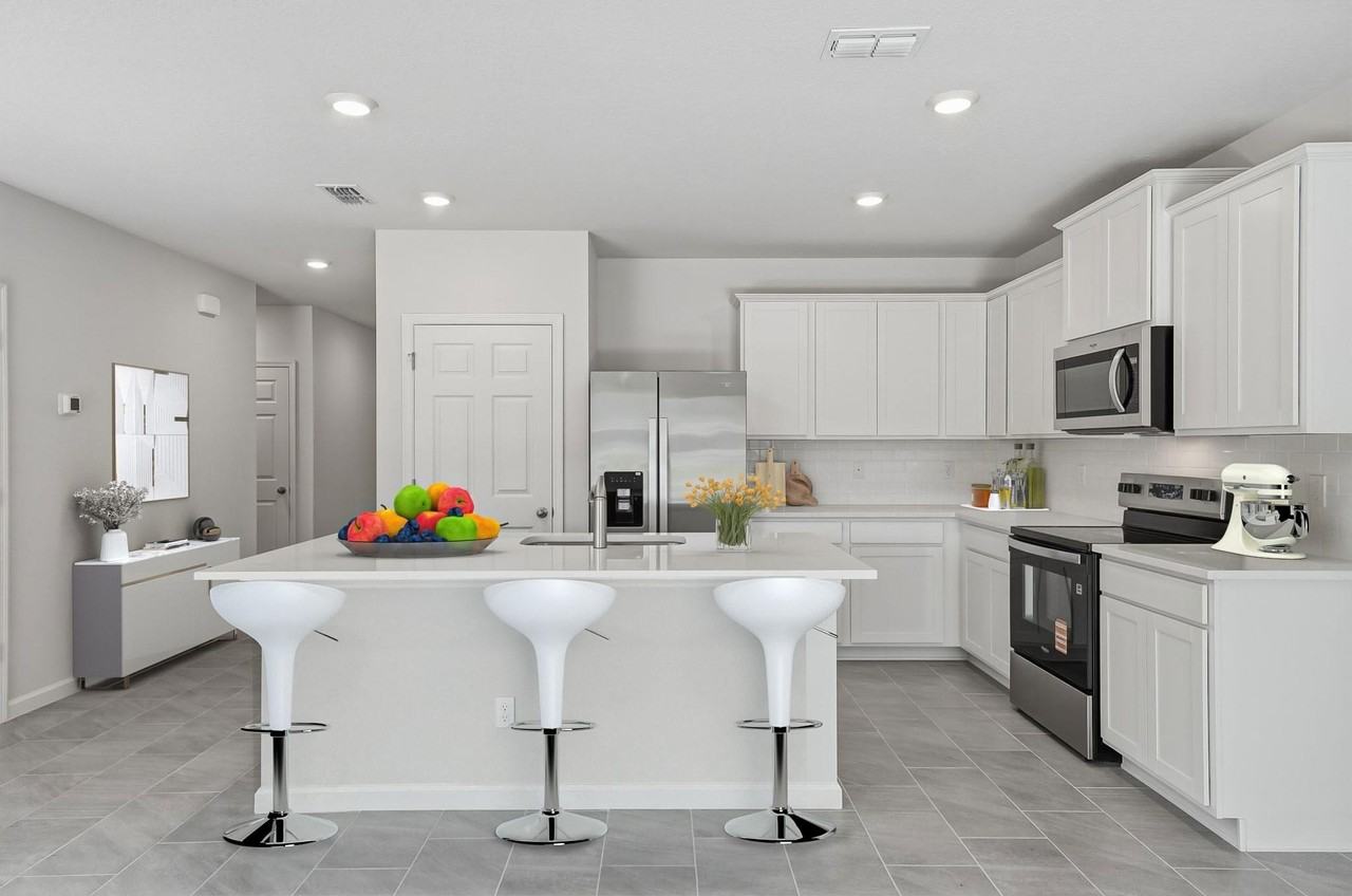 9509 Silver Sands Ln - Photo 4 of 25