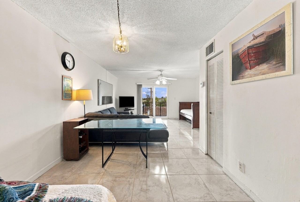 3909 N Ocean Blvd #410
