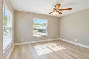1043 22nd St - Photo 1 of 1