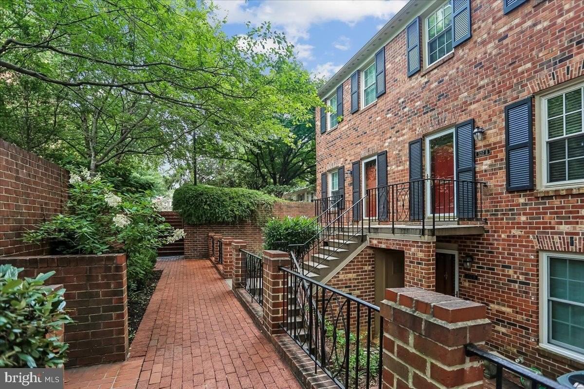 3217 Sutton Pl Nw #A - Photo 2 of 50