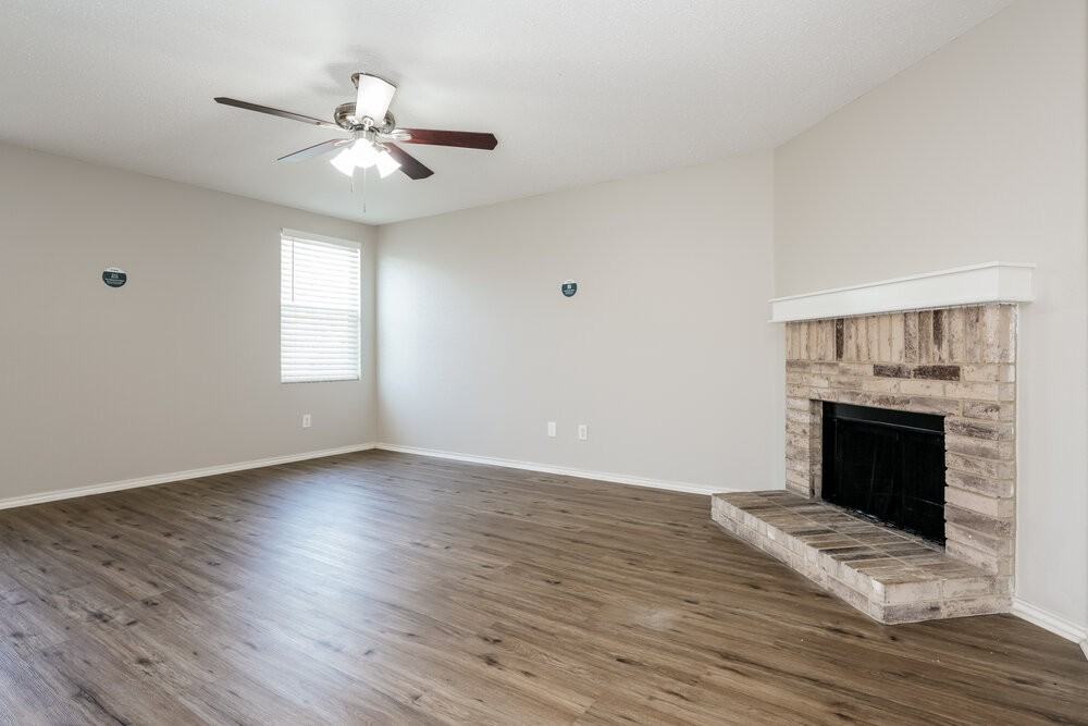 3613 Andalusian Dr - Photo 5 of 17