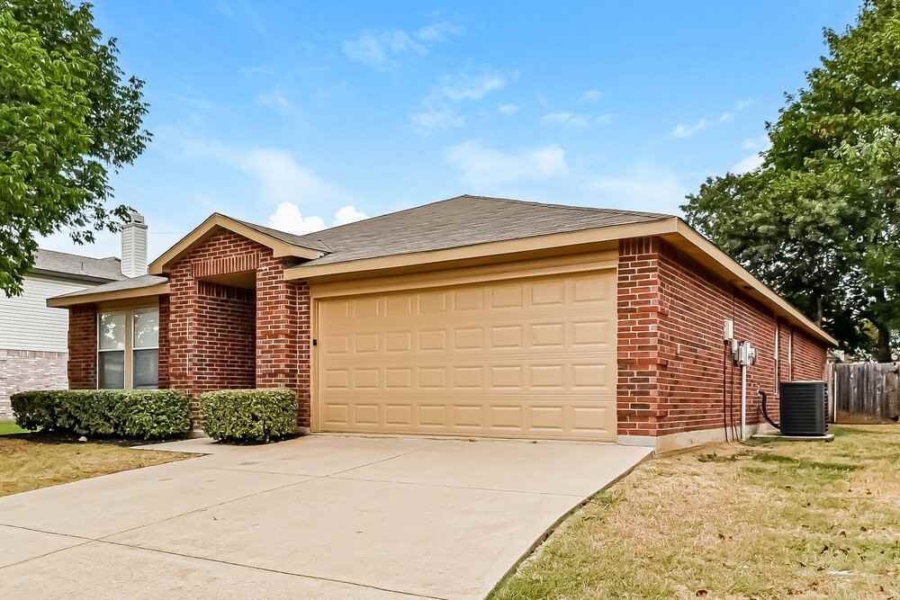 8117 Montecito Dr - Photo 4 of 16