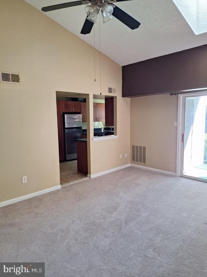 12219 Chaucer Ln #12219 - Photo 3 of 20