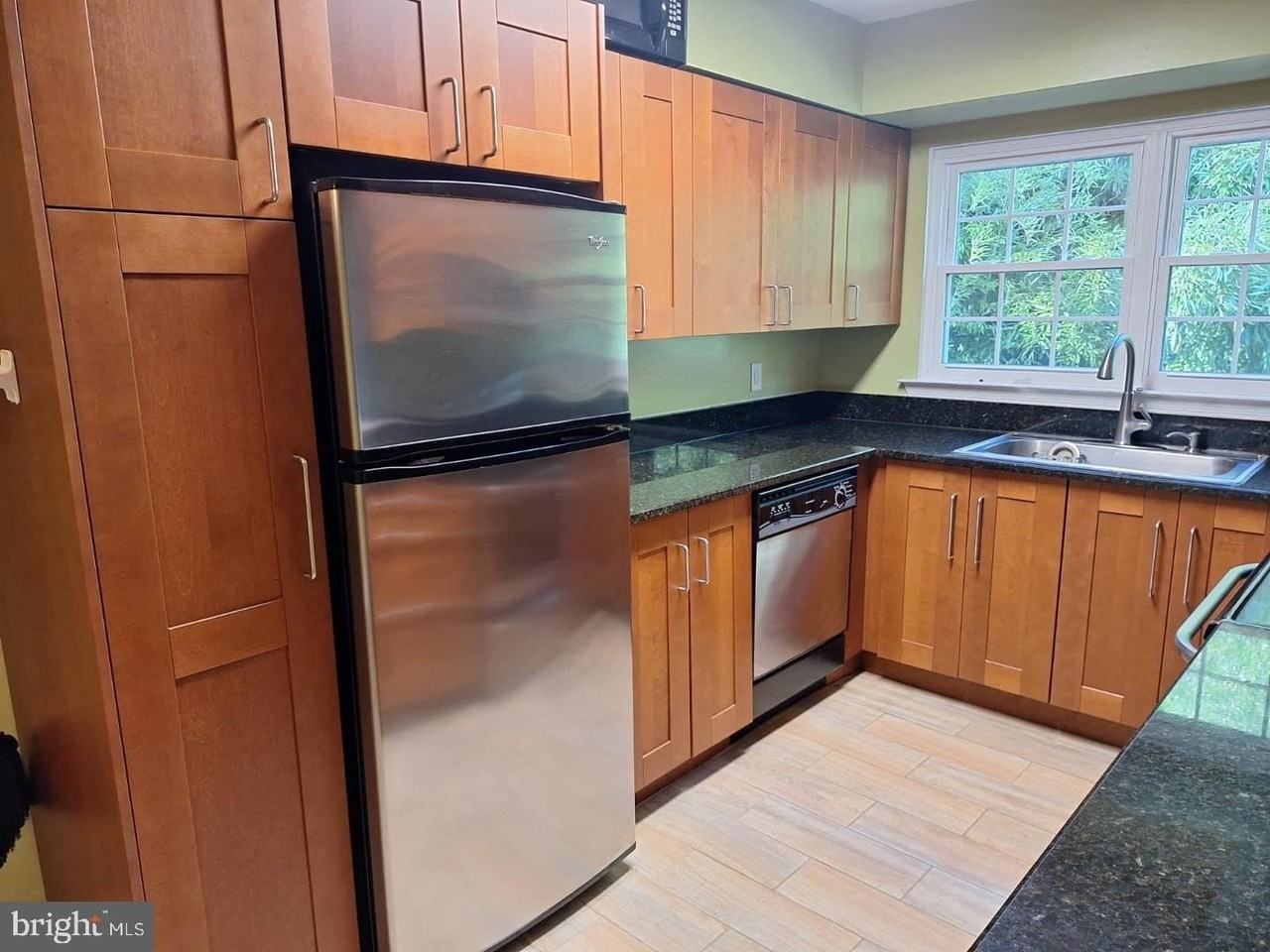 12219 Chaucer Ln #12219 - Photo 5 of 20