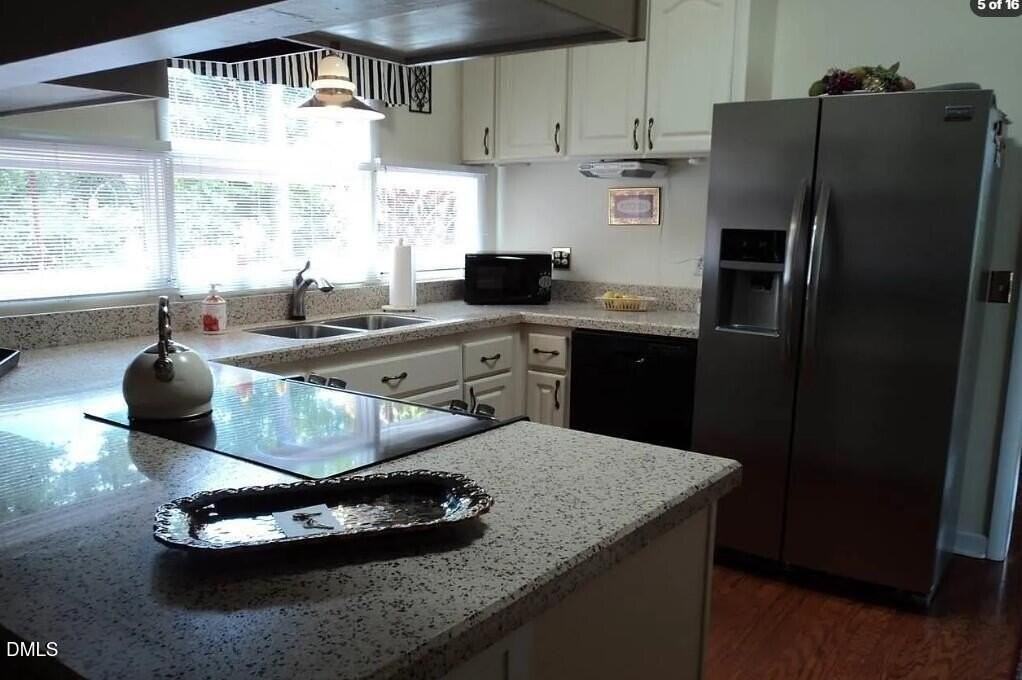 1009 Vandora Springs Rd - Photo 2 of 4