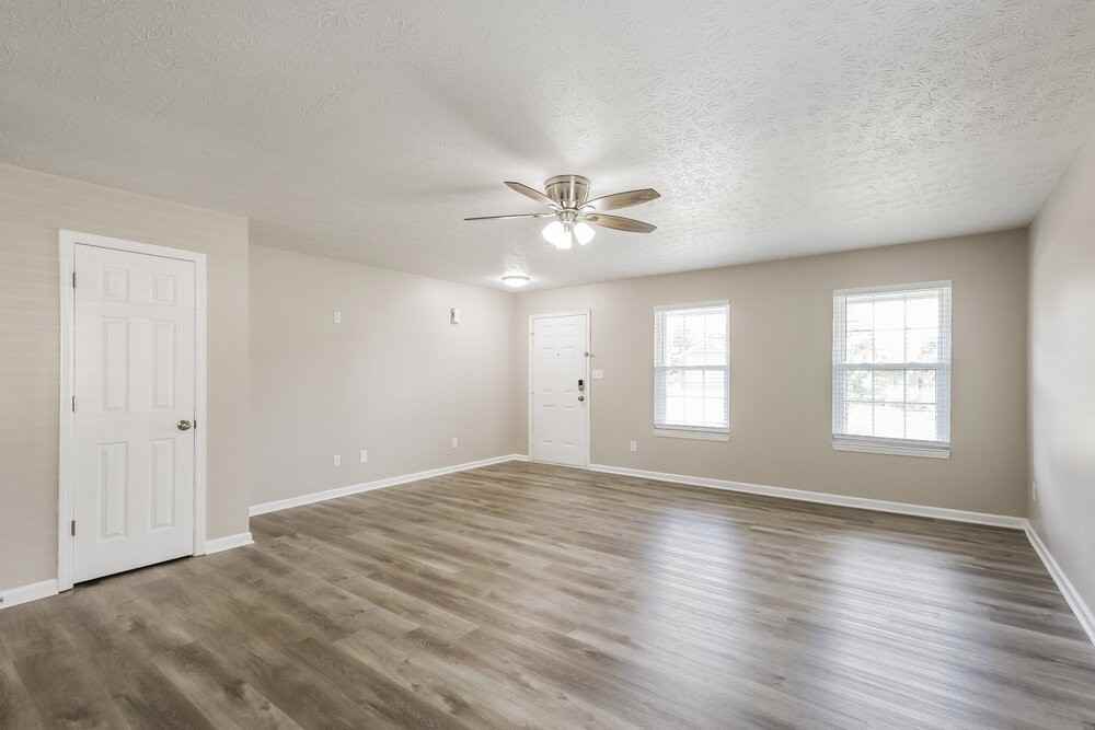 7079 N Stubbington Ln - Photo 5 of 17