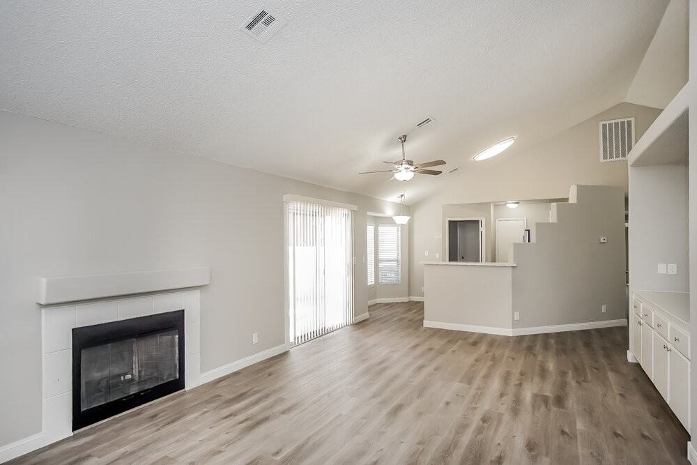 263 Westwind Rd - Photo 4 of 15