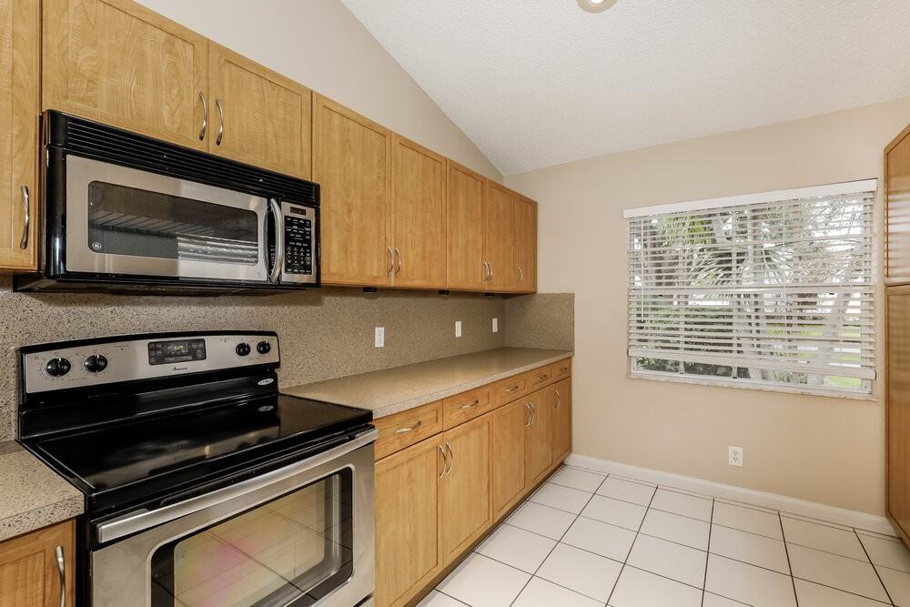 3720 Riverside Way - Photo 6 of 16